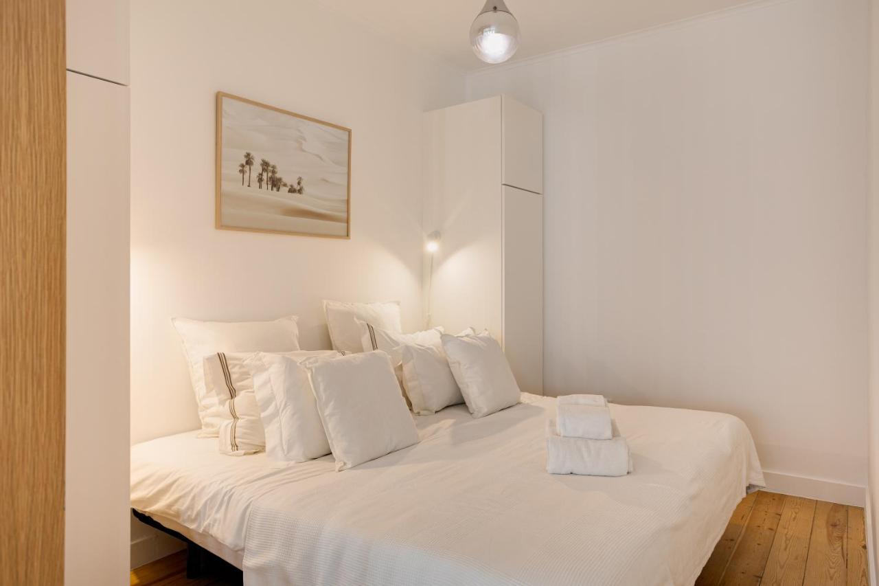 Alfama Chic Penabuquel3 Apartment Lisbon Bagian luar foto